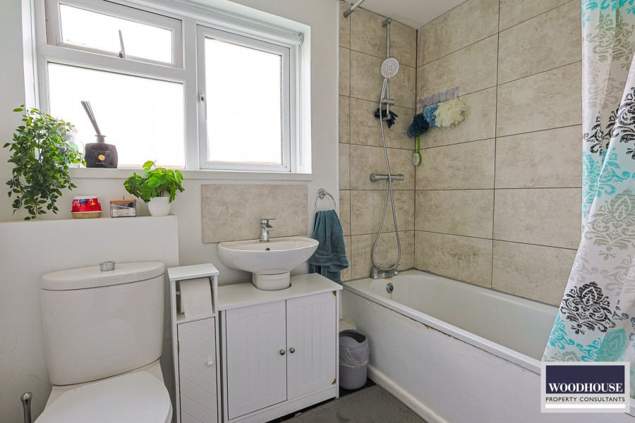 Images for Whitefields Road, Cheshunt, Hertfordshire EAID:3131305421 BID:11055924
