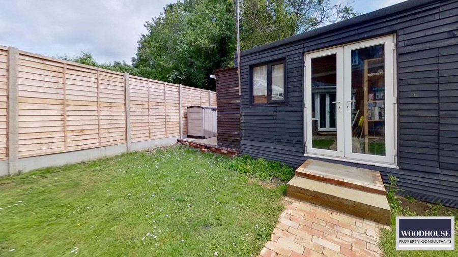 Images for Little Stock Road, Cheshunt, Hertfordshire EAID:3131305421 BID:11055924