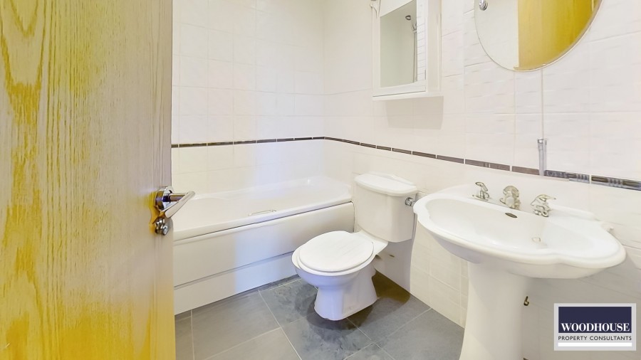 Images for Glen Luce, Cheshunt, Hertfordshire, EN8 8NW, Cheshunt EAID:3131305421 BID:11055924