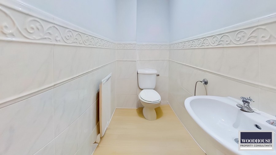 Images for Glen Luce, Cheshunt, Hertfordshire, EN8 8NW, Cheshunt EAID:3131305421 BID:11055924