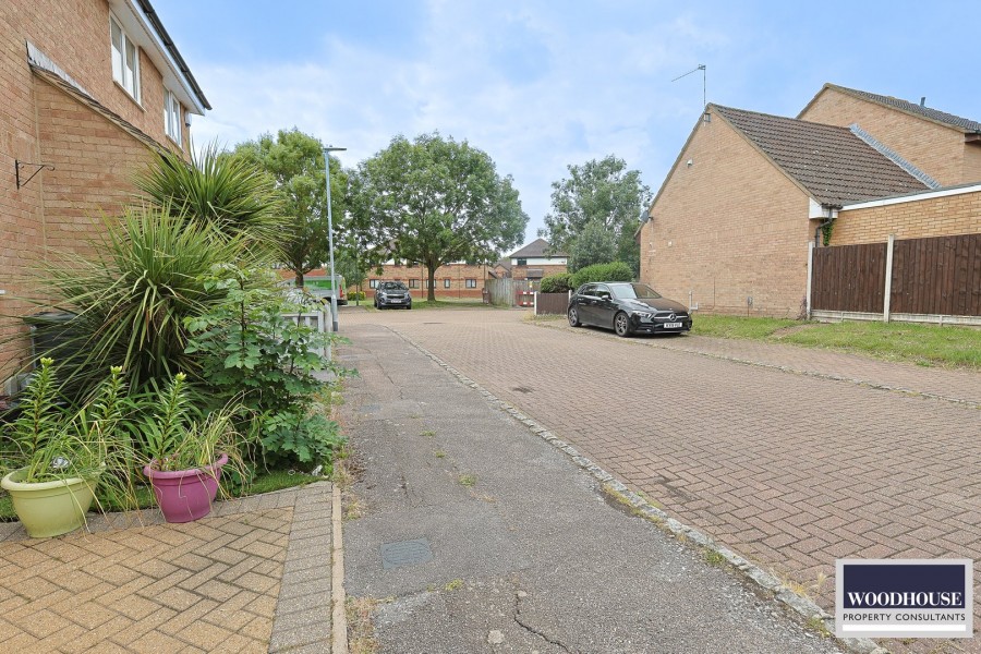 Images for Leaforis Road, Cheshunt, Hertfordshire EAID:3131305421 BID:11055924