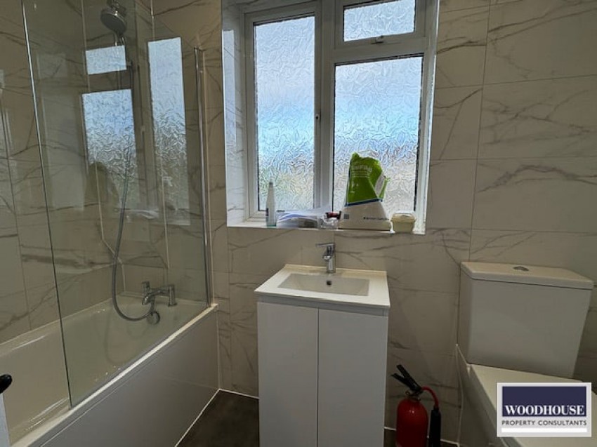 Images for High Road, Broxbourne, Hertfordshire EAID:3131305421 BID:11055924