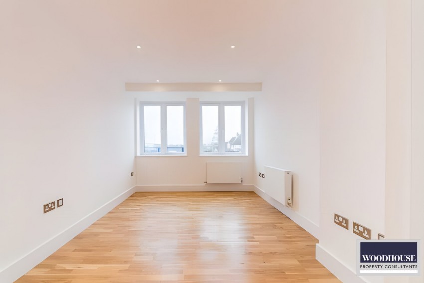 Images for Swanfield Road, Waltham Cross, Hertfordshire EAID:3131305421 BID:11055924