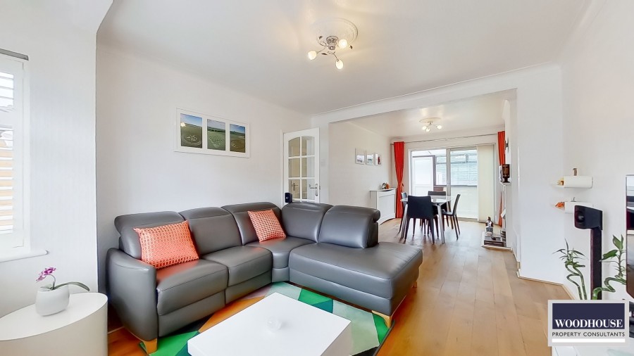 Images for Gloucester Avenue, Waltham Cross, Hertfordshire EAID:3131305421 BID:11055924