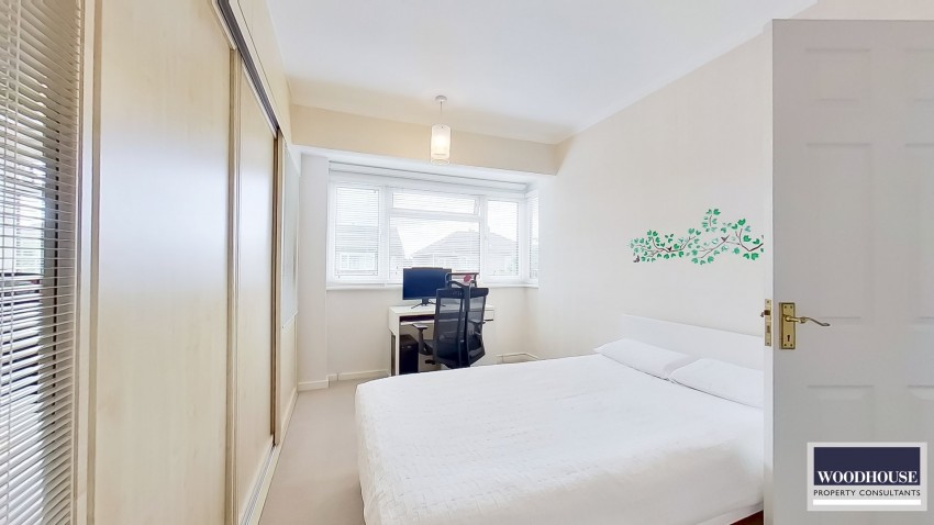 Images for Gloucester Avenue, Waltham Cross, Hertfordshire EAID:3131305421 BID:11055924