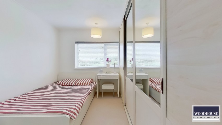 Images for Gloucester Avenue, Waltham Cross, Hertfordshire EAID:3131305421 BID:11055924
