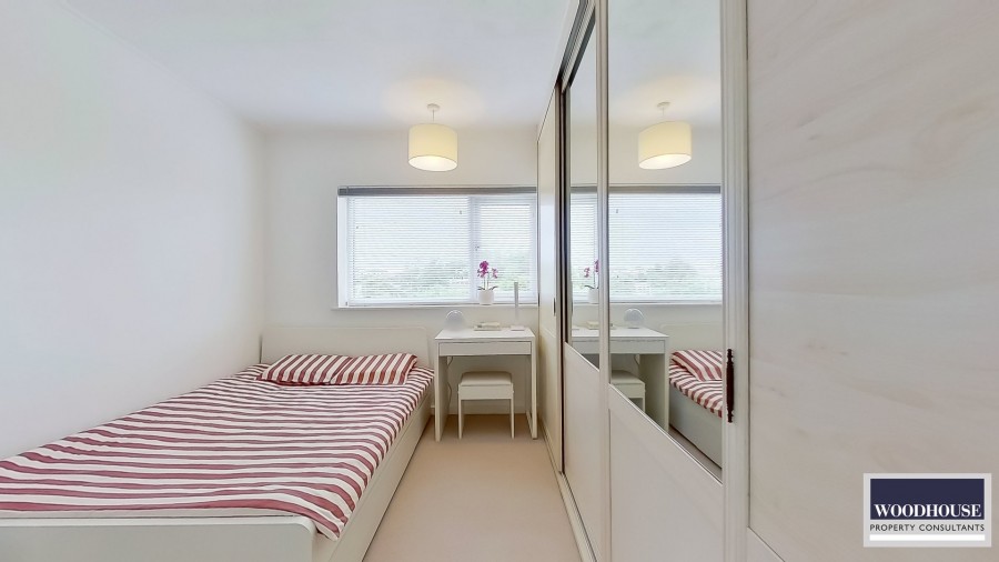 Images for Gloucester Avenue, Waltham Cross, Hertfordshire EAID:3131305421 BID:11055924