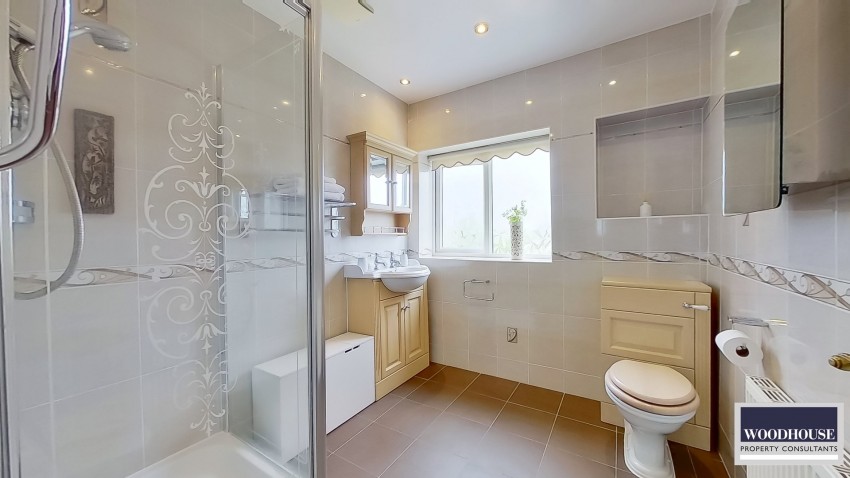 Images for Gloucester Avenue, Waltham Cross, Hertfordshire EAID:3131305421 BID:11055924