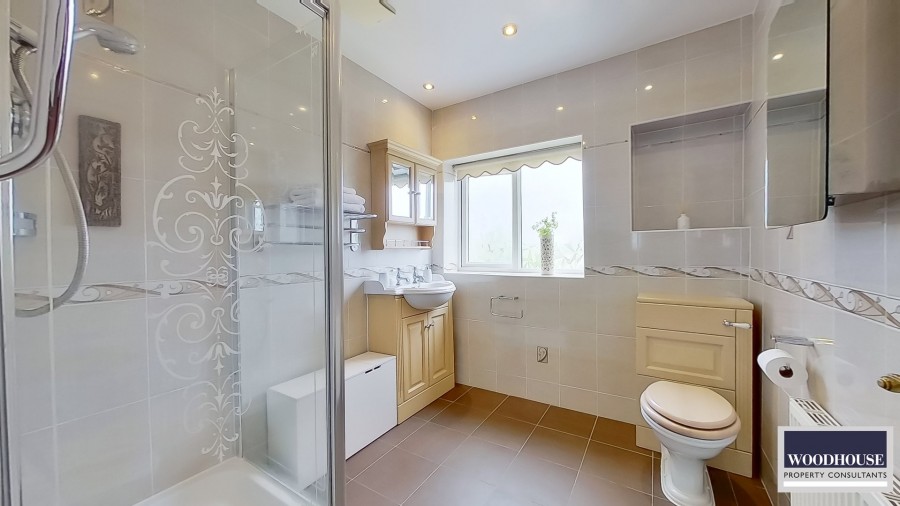 Images for Gloucester Avenue, Waltham Cross, Hertfordshire EAID:3131305421 BID:11055924