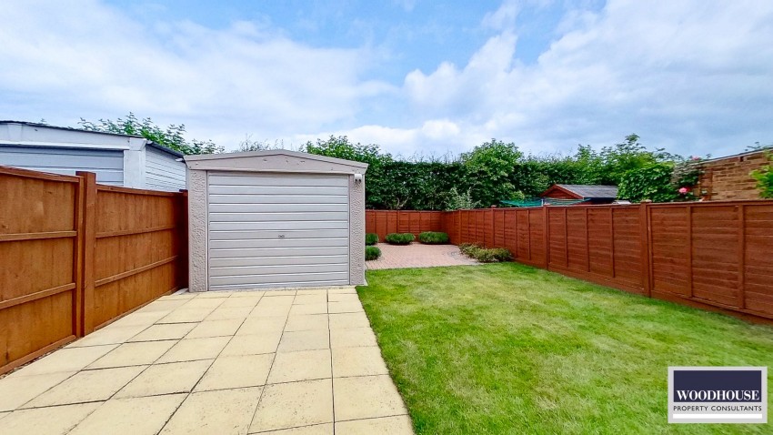 Images for Gloucester Avenue, Waltham Cross, Hertfordshire EAID:3131305421 BID:11055924