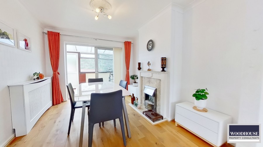Images for Gloucester Avenue, Waltham Cross, Hertfordshire EAID:3131305421 BID:11055924