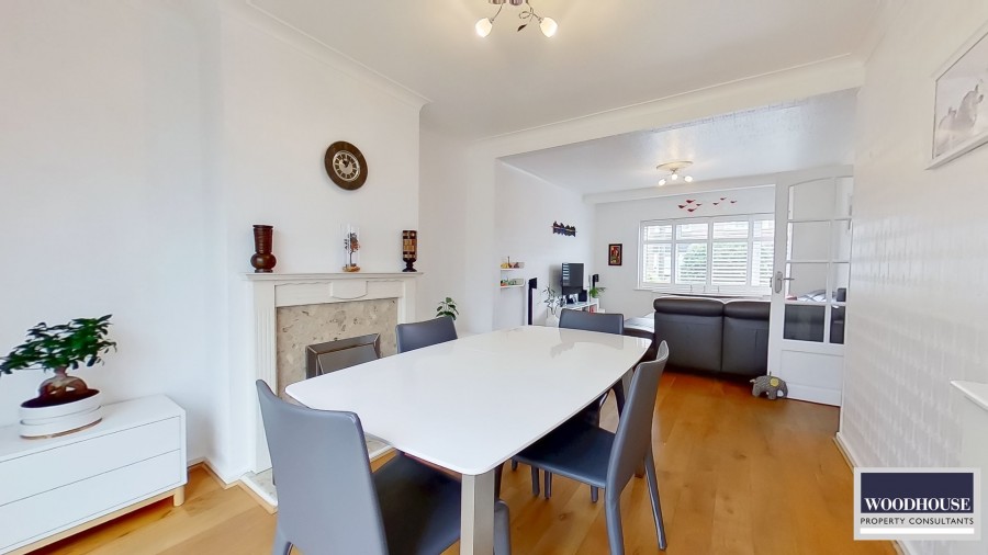 Images for Gloucester Avenue, Waltham Cross, Hertfordshire EAID:3131305421 BID:11055924
