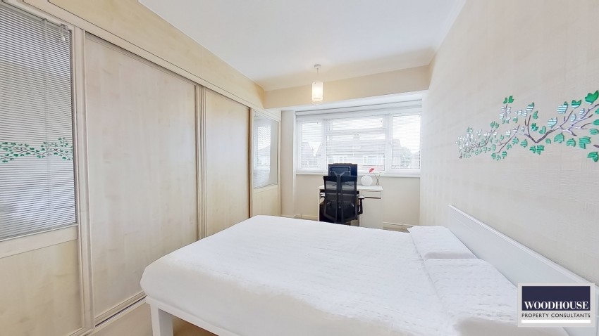 Images for Gloucester Avenue, Waltham Cross, Hertfordshire EAID:3131305421 BID:11055924