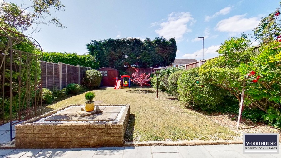 Images for Denny Gate, Cheshunt, Hertfordshire EAID:3131305421 BID:11055924