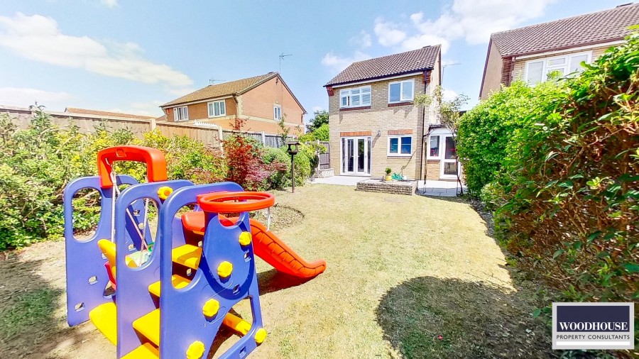 Images for Denny Gate, Cheshunt, Hertfordshire EAID:3131305421 BID:11055924