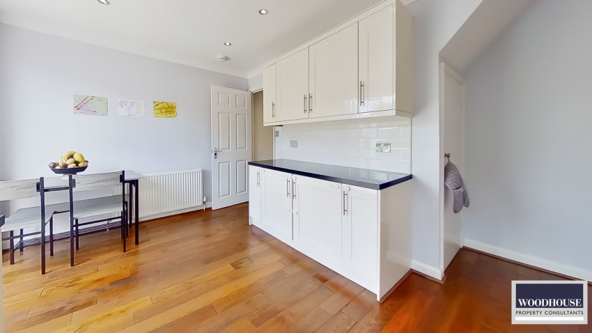 Images for Denny Gate, Cheshunt, Hertfordshire EAID:3131305421 BID:11055924