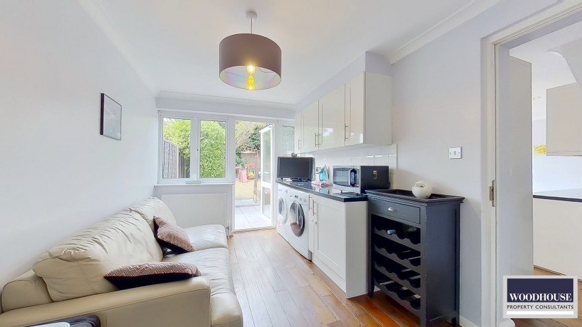 Images for Denny Gate, Cheshunt, Hertfordshire EAID:3131305421 BID:11055924