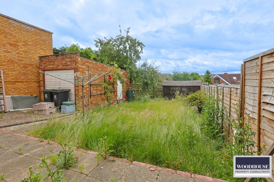 Images for Harriescourt, Waltham Abbey, Essex EAID:3131305421 BID:11055924