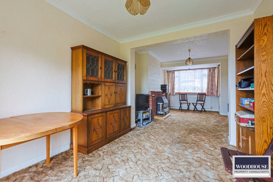 Images for Harriescourt, Waltham Abbey, Essex EAID:3131305421 BID:11055924