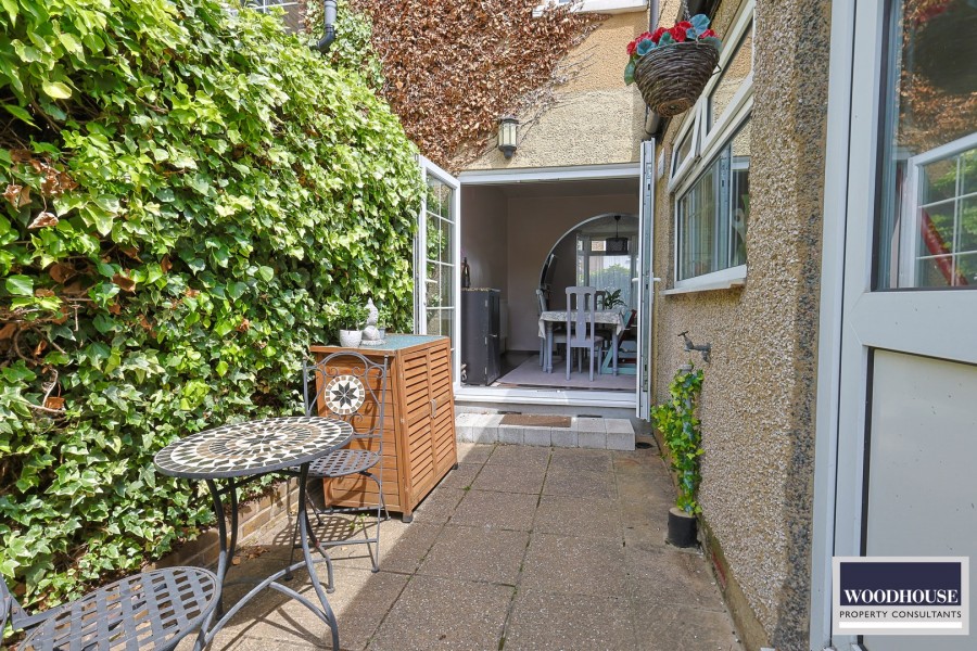 Images for Prospect Road, Cheshunt, Hertfordshire EAID:3131305421 BID:11055924