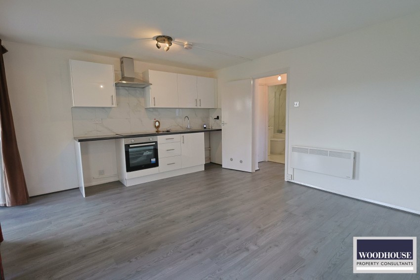 Images for Crossbrook Street, Cheshunt, Hertfordshire EAID:3131305421 BID:11055924