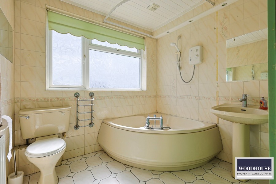 Images for Hatton Road, Cheshunt, Hertfordshire EAID:3131305421 BID:11055924