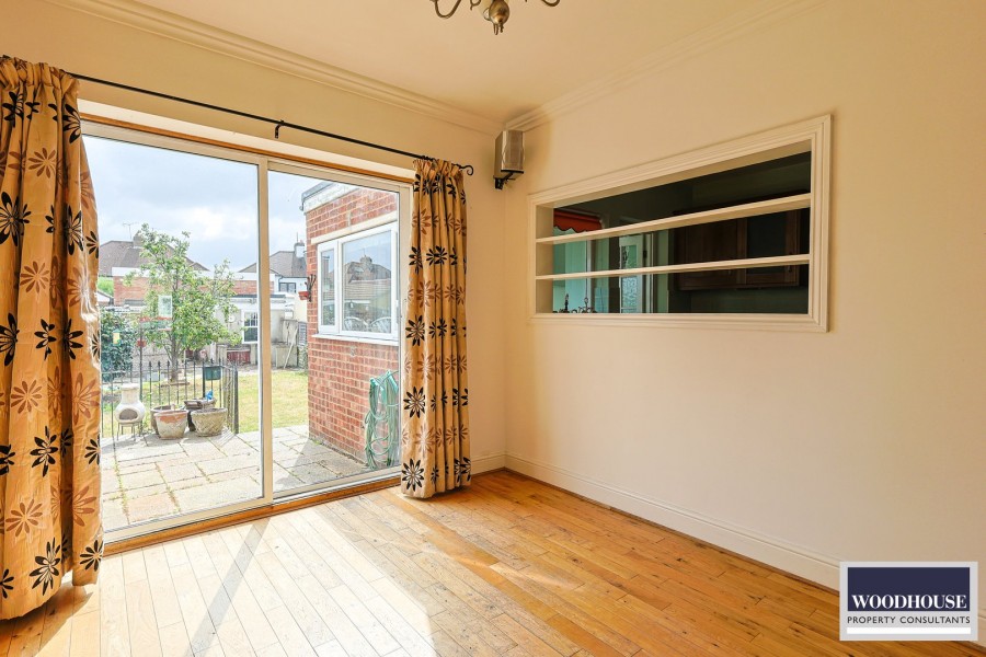Images for Hatton Road, Cheshunt, Hertfordshire EAID:3131305421 BID:11055924