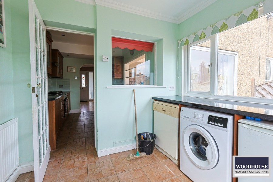Images for Hatton Road, Cheshunt, Hertfordshire EAID:3131305421 BID:11055924