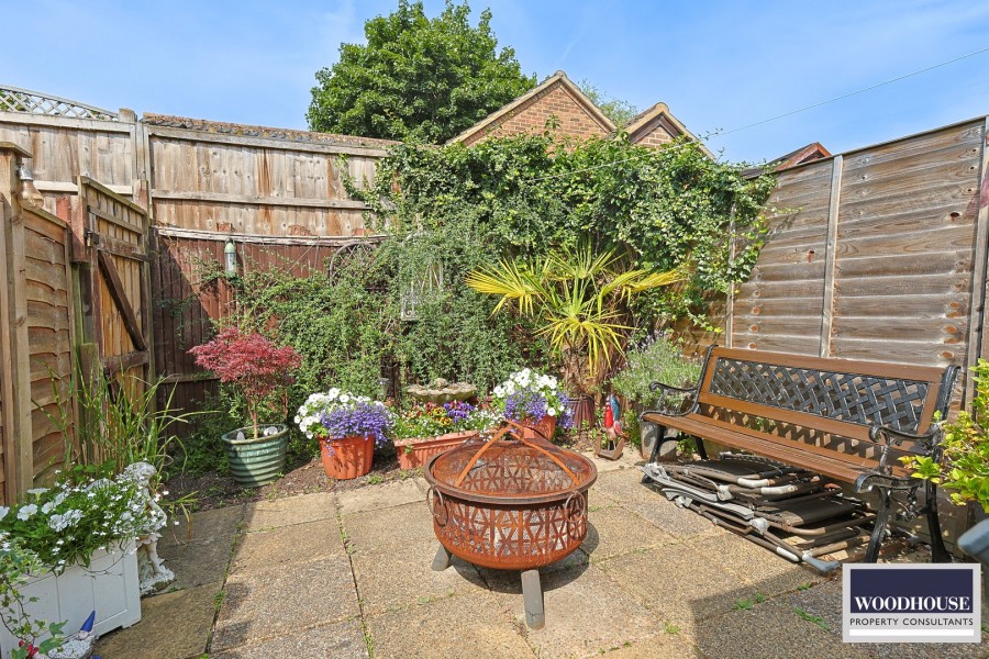 Images for Flamstead End Road, Cheshunt, Hertfordshire EAID:3131305421 BID:11055924