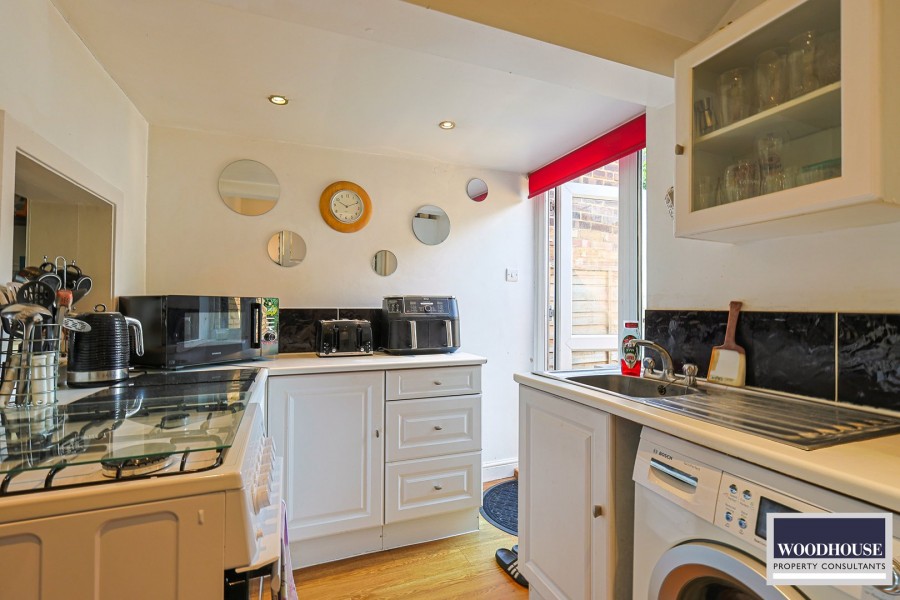 Images for Flamstead End Road, Cheshunt, Hertfordshire EAID:3131305421 BID:11055924