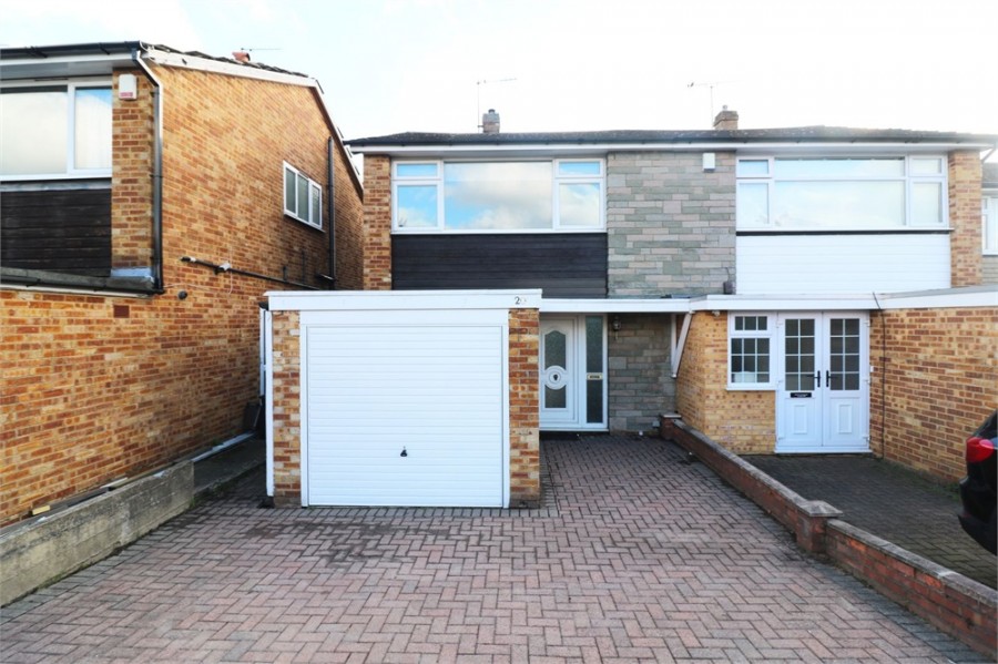 Images for Cheshunt, Waltham Cross, Hertfordshire EAID:3131305421 BID:11055924