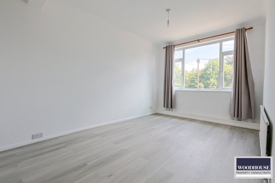 Images for Cheshunt, Hertfordshire EAID:3131305421 BID:11055924