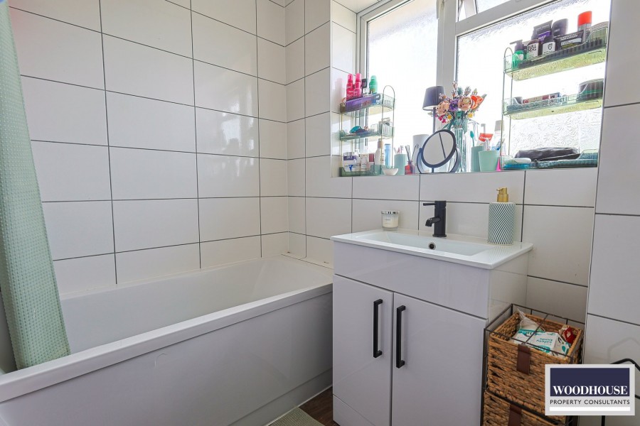 Images for Tudor Close, Cheshunt, Hertfordshire EAID:3131305421 BID:11055924