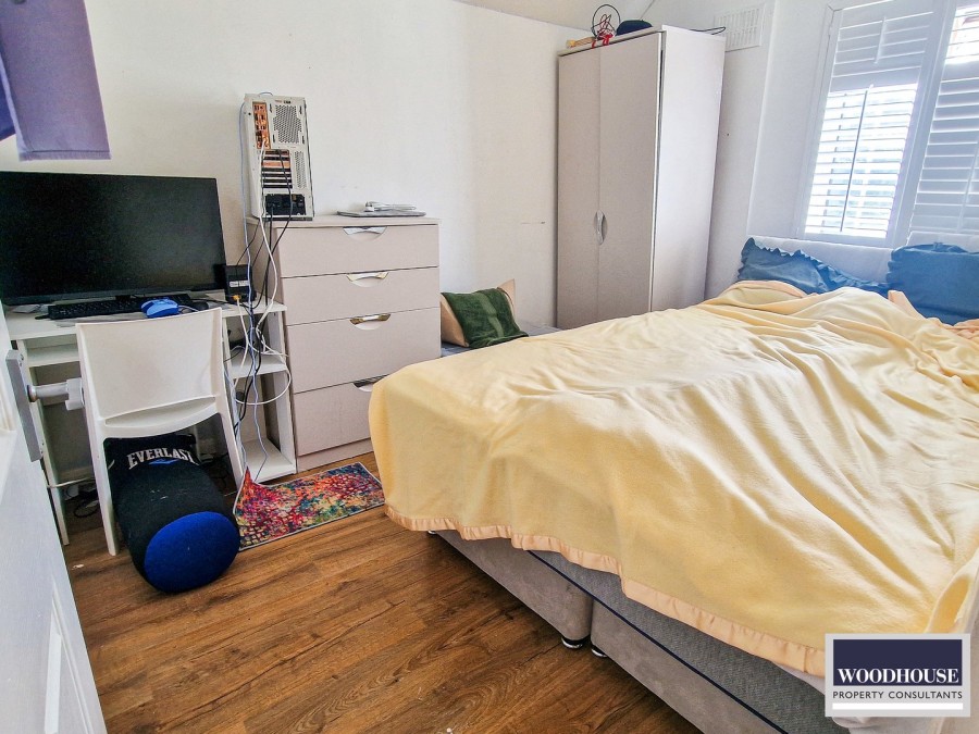 Images for Goffs Oak, Waltham Cross, Hertfordshire EAID:3131305421 BID:11055924
