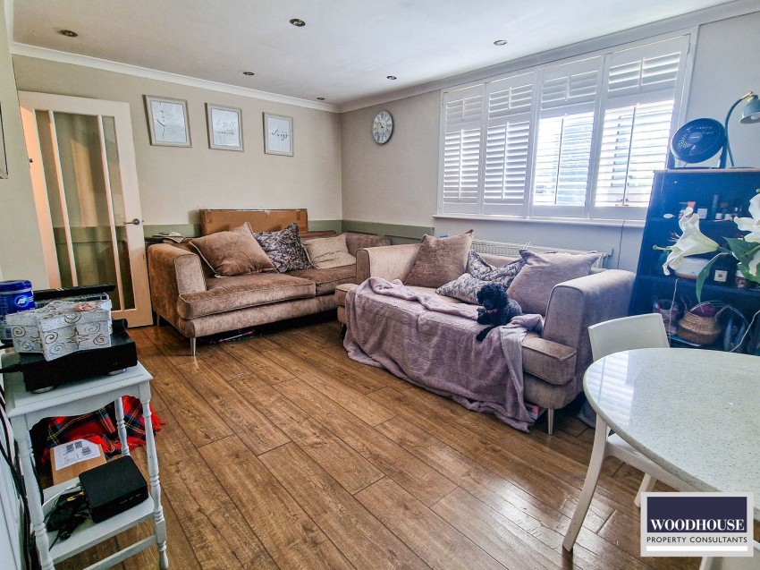 Images for Goffs Oak, Waltham Cross, Hertfordshire EAID:3131305421 BID:11055924