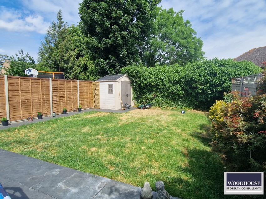 Images for Goffs Oak, Waltham Cross, Hertfordshire EAID:3131305421 BID:11055924