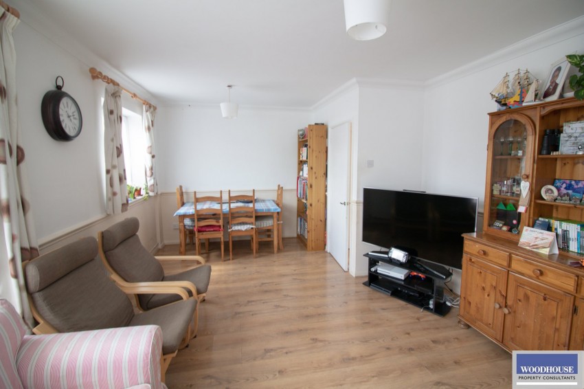 Images for Cheshunt, WALTHAM CROSS, Hertfordshire EAID:3131305421 BID:11055924