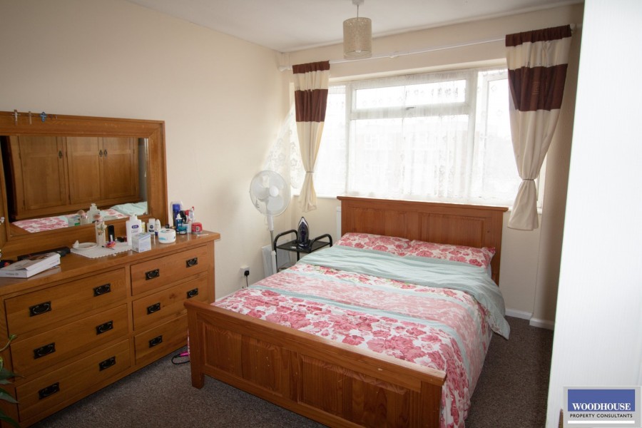 Images for Cheshunt, WALTHAM CROSS, Hertfordshire EAID:3131305421 BID:11055924