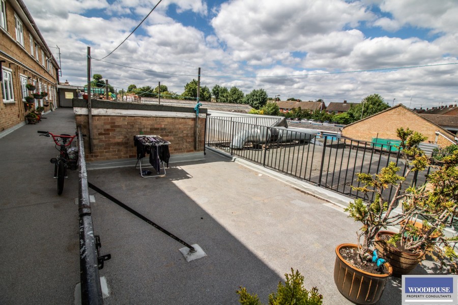 Images for Cheshunt, WALTHAM CROSS, Hertfordshire EAID:3131305421 BID:11055924