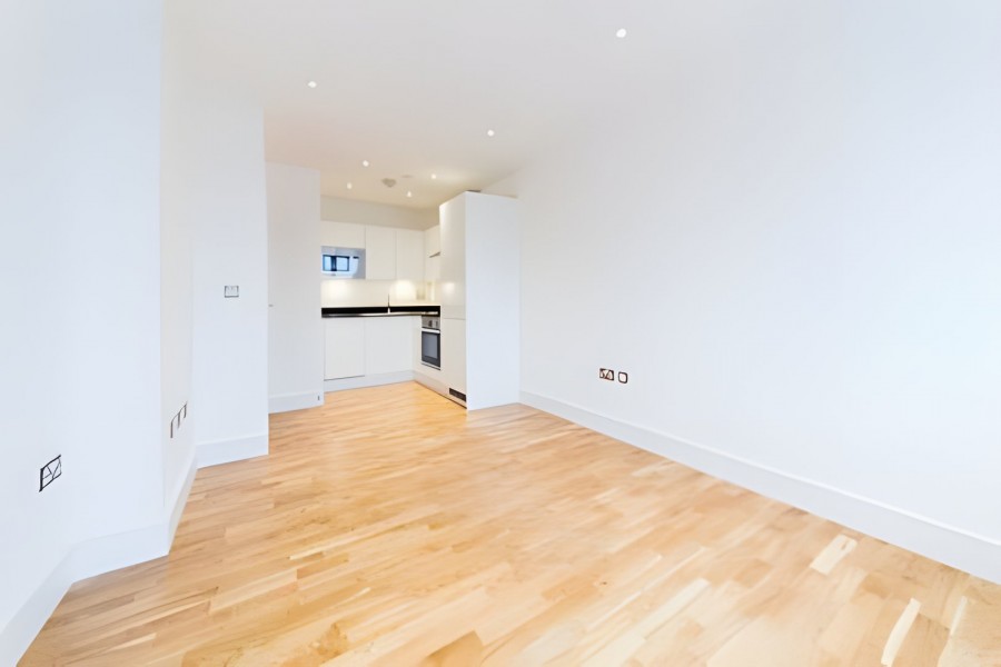Images for Swanfield Road, Waltham Cross, Hertfordshire EAID:3131305421 BID:11055924