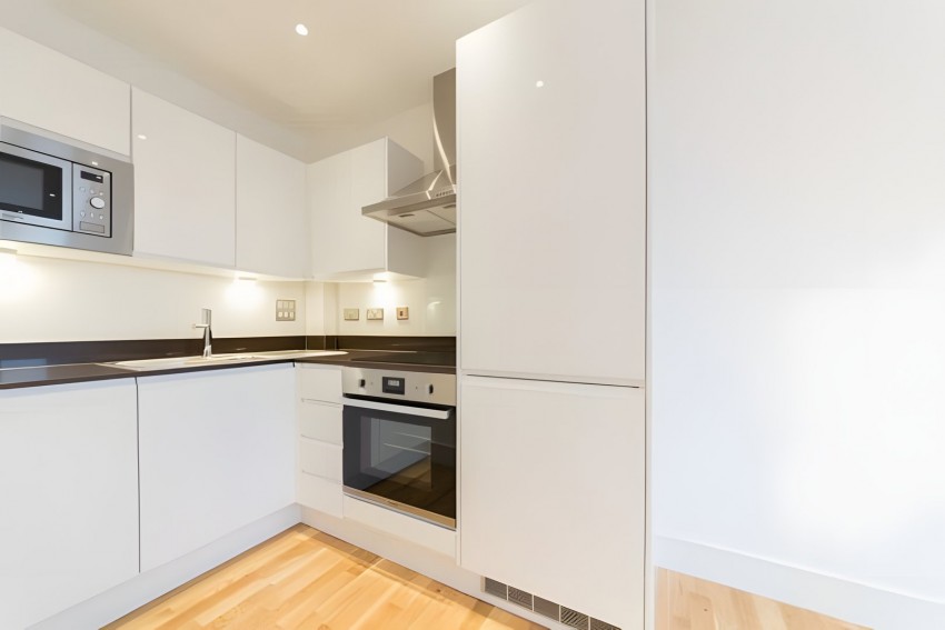 Images for Swanfield Road, Waltham Cross, Hertfordshire EAID:3131305421 BID:11055924