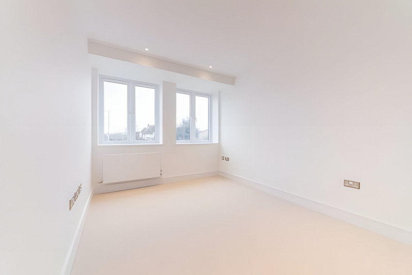 Images for Swanfield Road, Waltham Cross, Hertfordshire EAID:3131305421 BID:11055924