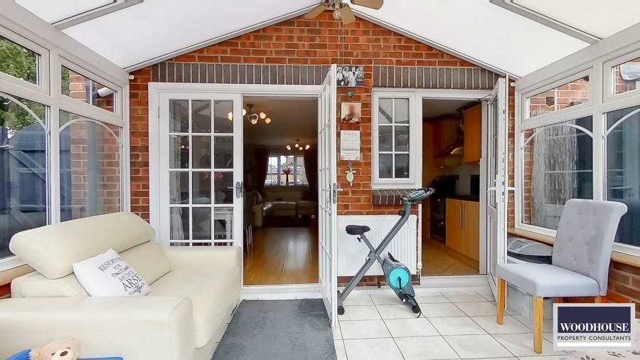 Images for Kingsmead, Cheshunt, Hertfordshire EAID:3131305421 BID:11055924
