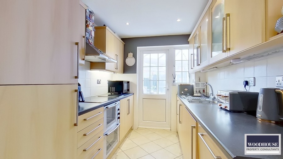 Images for Kingsmead, Cheshunt, Hertfordshire EAID:3131305421 BID:11055924