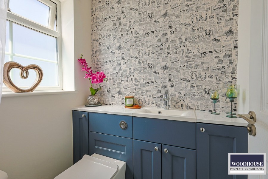 Images for Oakdene, Cheshunt, Hertfordshire EAID:3131305421 BID:11055924