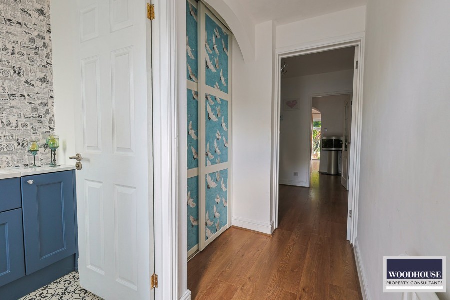 Images for Oakdene, Cheshunt, Hertfordshire EAID:3131305421 BID:11055924