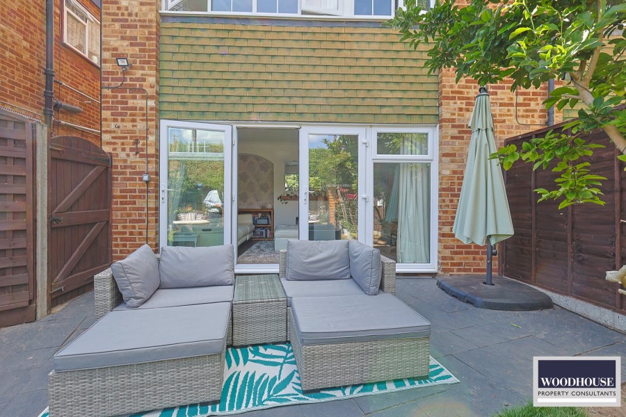 Images for Oakdene, Cheshunt, Hertfordshire EAID:3131305421 BID:11055924