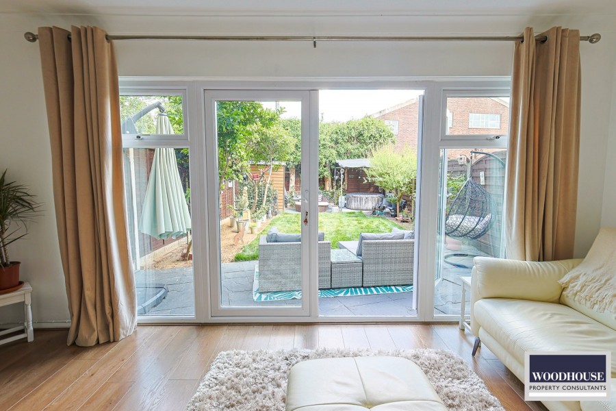 Images for Oakdene, Cheshunt, Hertfordshire EAID:3131305421 BID:11055924