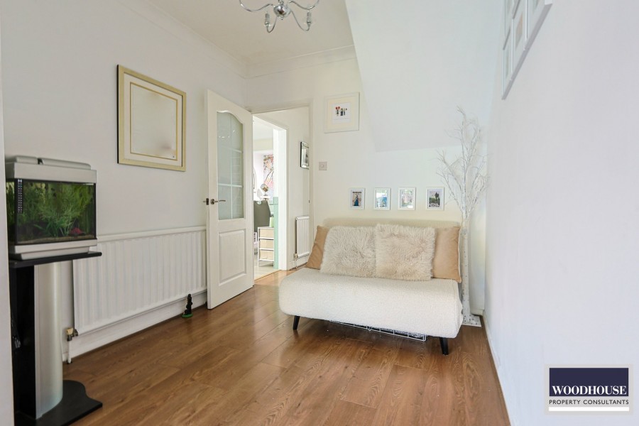 Images for Oakdene, Cheshunt, Hertfordshire EAID:3131305421 BID:11055924