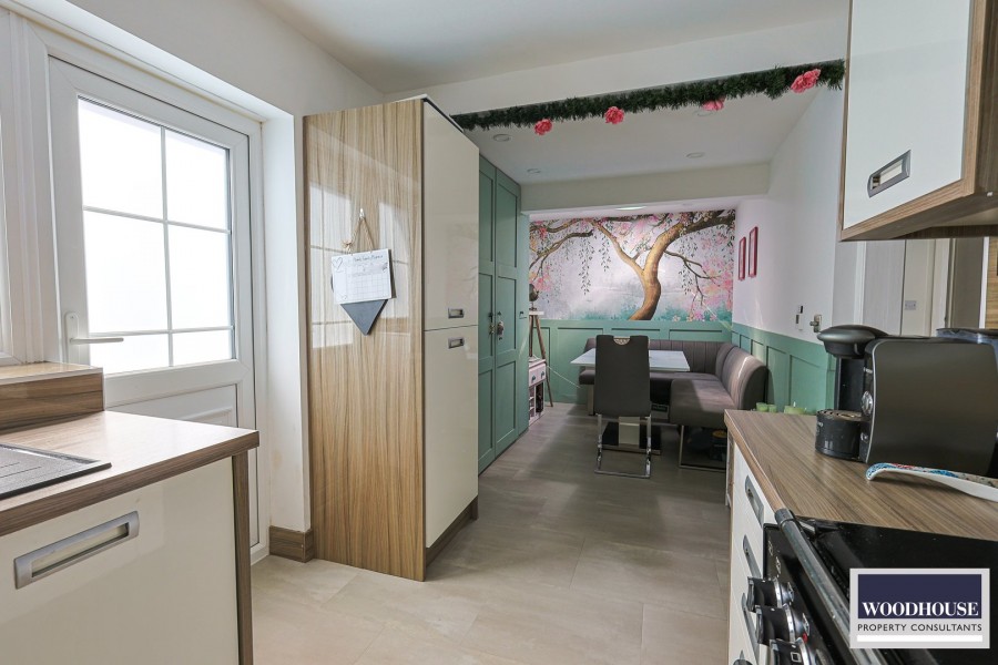 Images for Oakdene, Cheshunt, Hertfordshire EAID:3131305421 BID:11055924